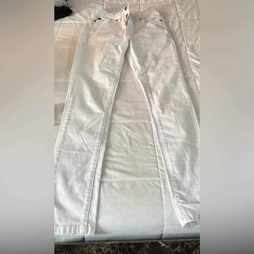White Kancan jeans NWOT